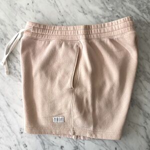HOLLISTER Men’s Shorts Size Small. Muted Pale Pink. 

Soft and lofty hand-feel.